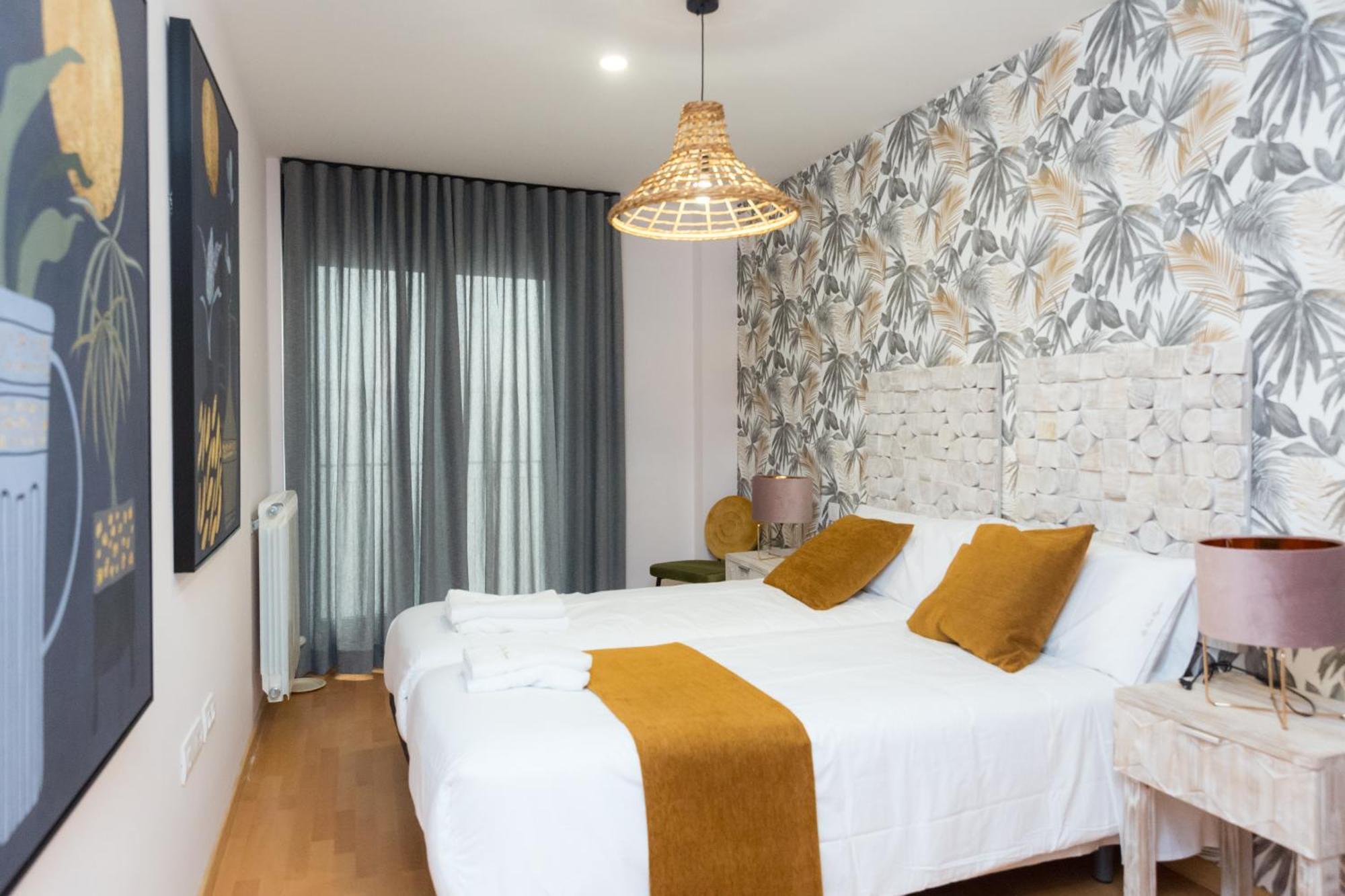 Apartamentos San Pedro Regalado Valladolid Eksteriør billede