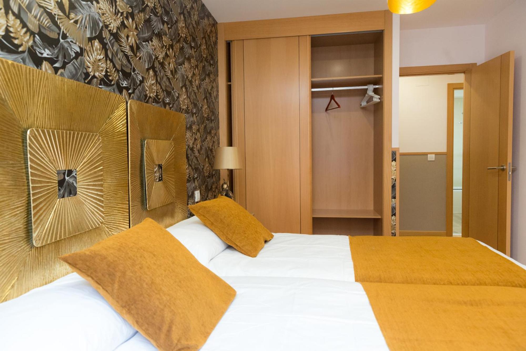 Apartamentos San Pedro Regalado Valladolid Eksteriør billede
