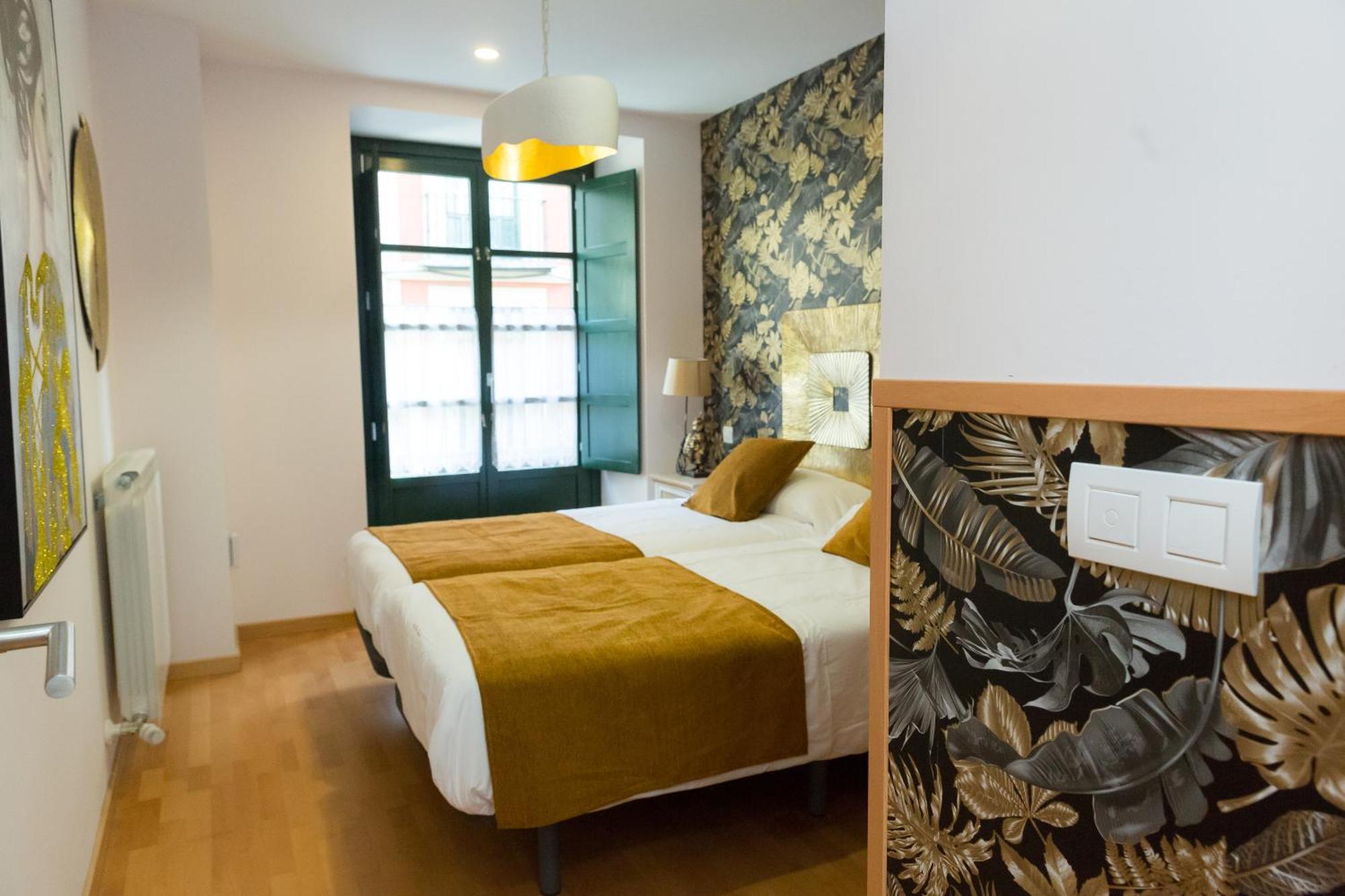 Apartamentos San Pedro Regalado Valladolid Eksteriør billede