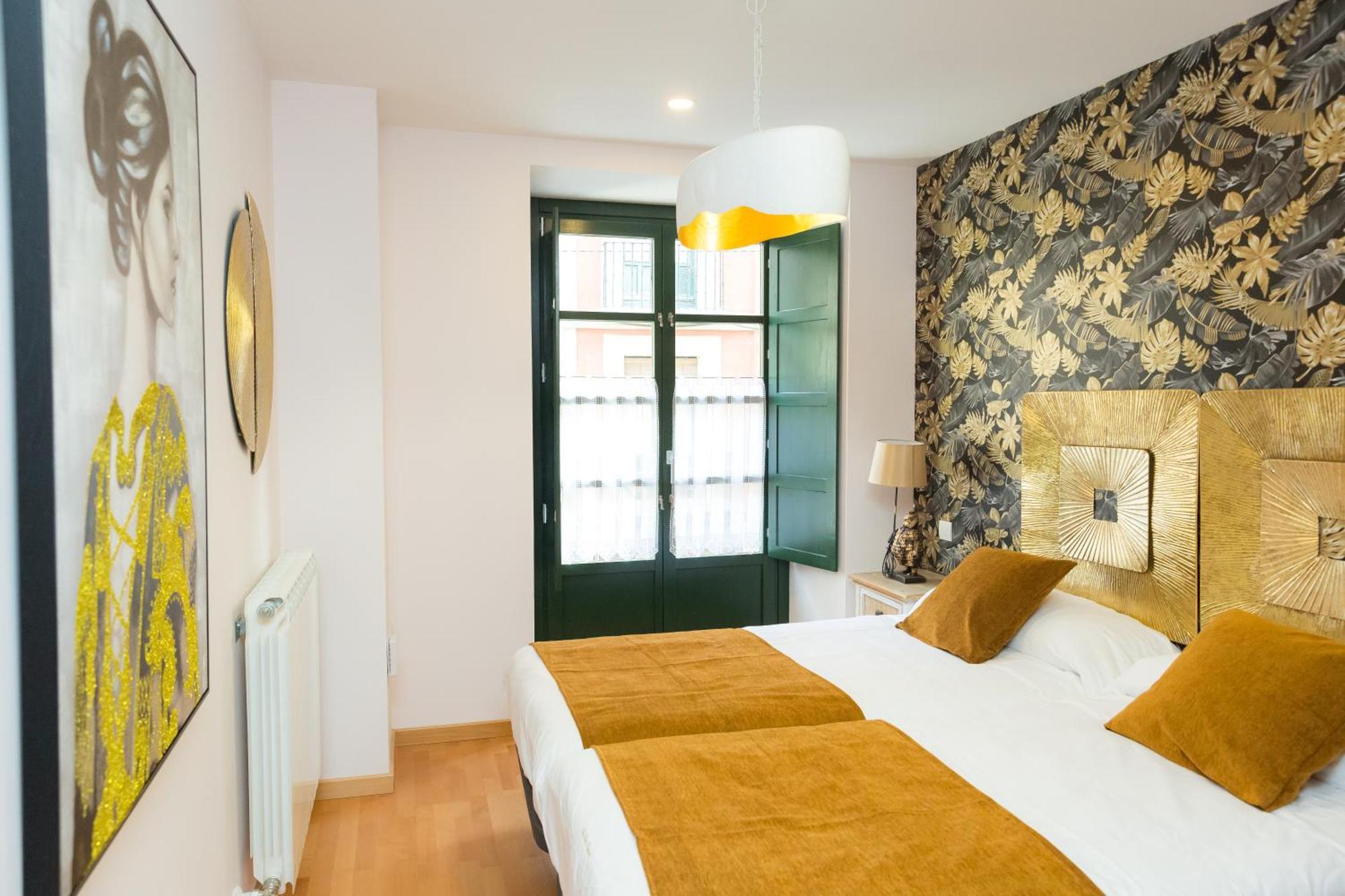 Apartamentos San Pedro Regalado Valladolid Eksteriør billede