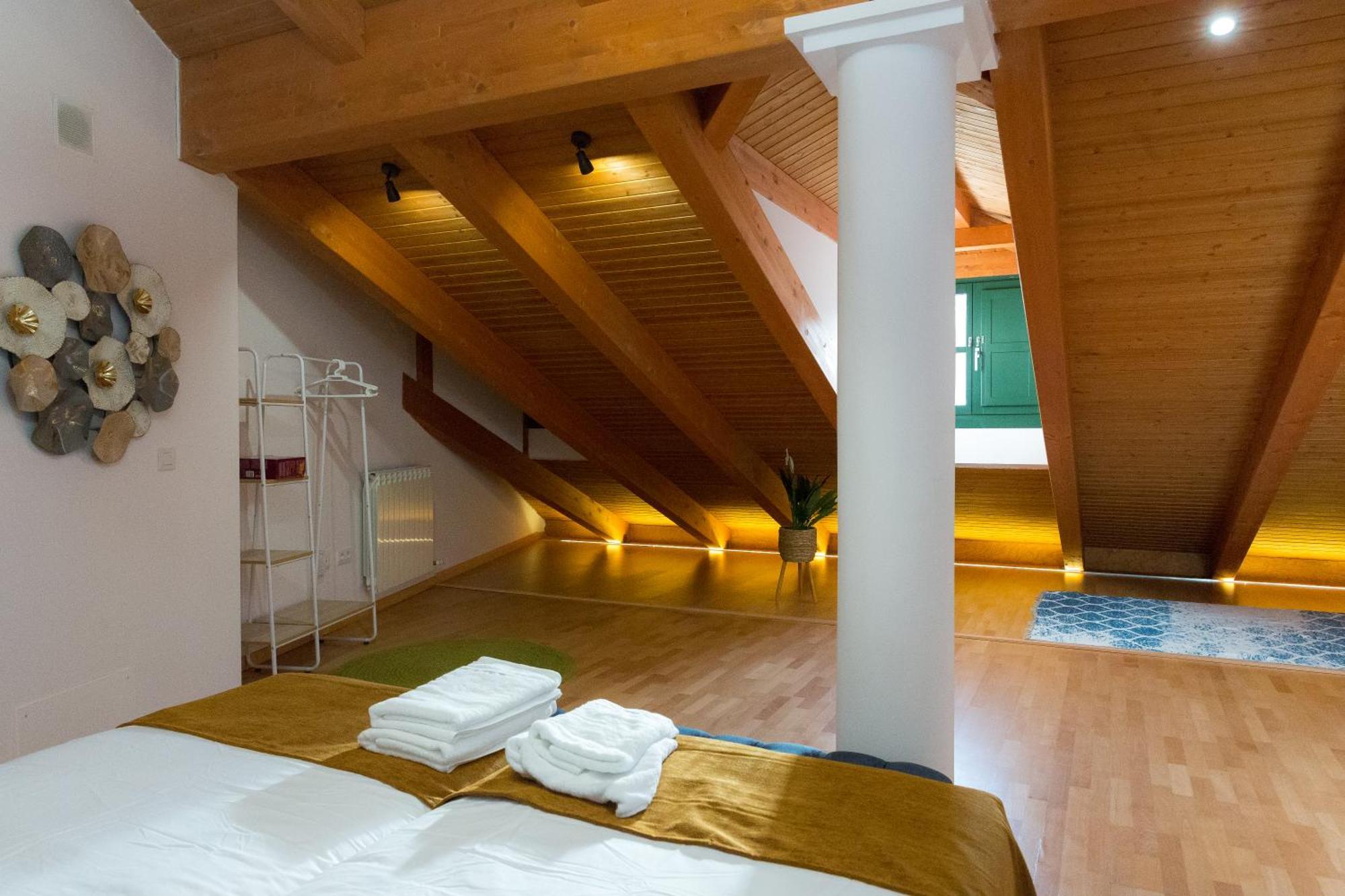 Apartamentos San Pedro Regalado Valladolid Eksteriør billede
