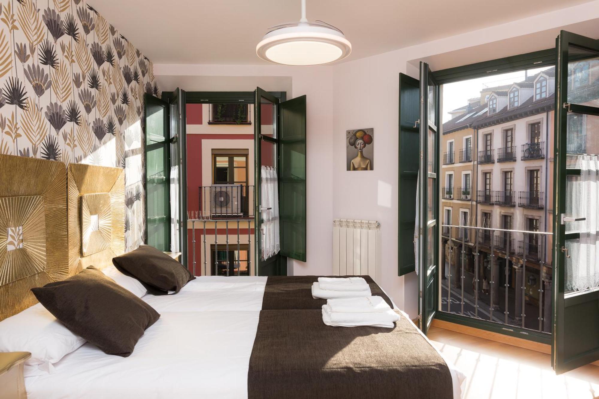 Apartamentos San Pedro Regalado Valladolid Eksteriør billede